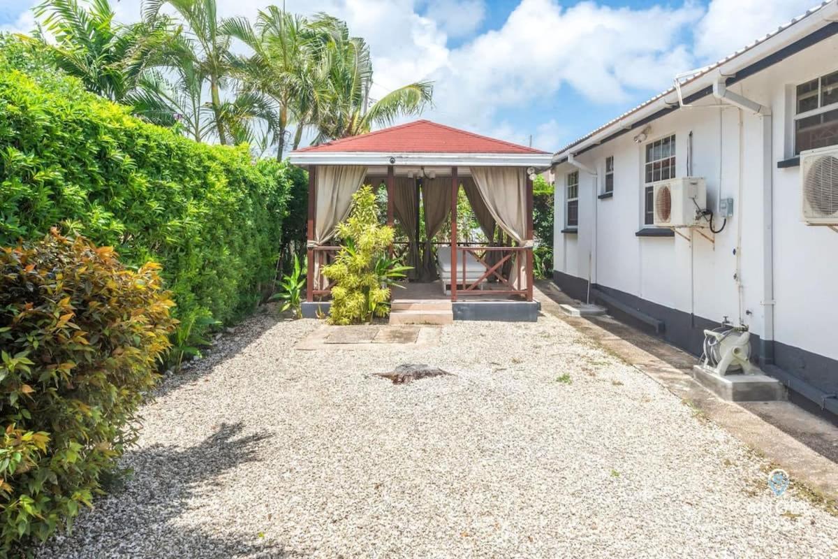 Beachy Cottage I Kitchen I Wi-Fi I Shaded Cabana I Parking Saint Philip Exterior photo