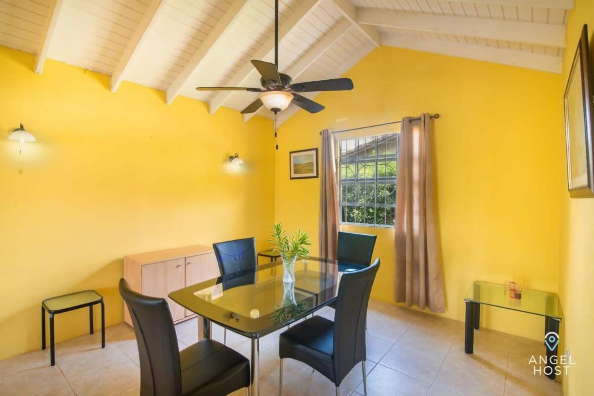 Beachy Cottage I Kitchen I Wi-Fi I Shaded Cabana I Parking Saint Philip Exterior photo