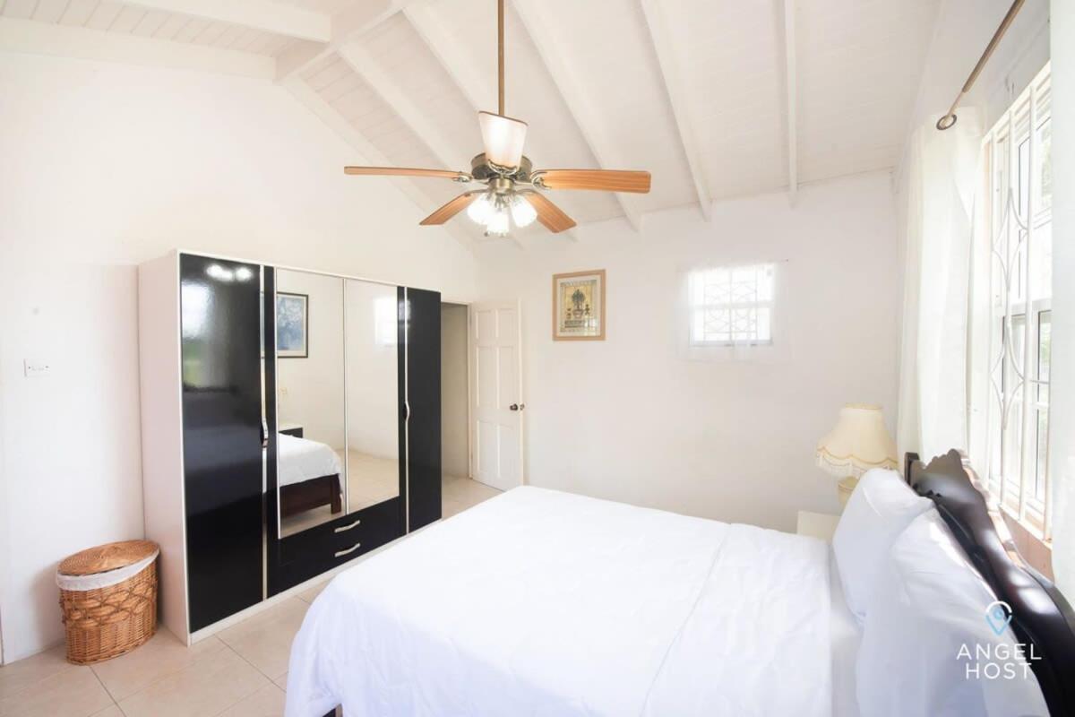 Beachy Cottage I Kitchen I Wi-Fi I Shaded Cabana I Parking Saint Philip Exterior photo